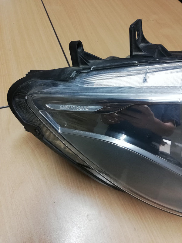 Mercedes-Benz Sprinter W910 Right Headlight