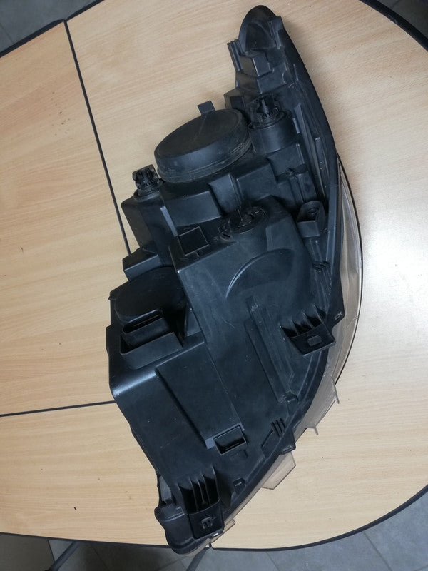 Mercedes-Benz Sprinter W910 Right Headlight