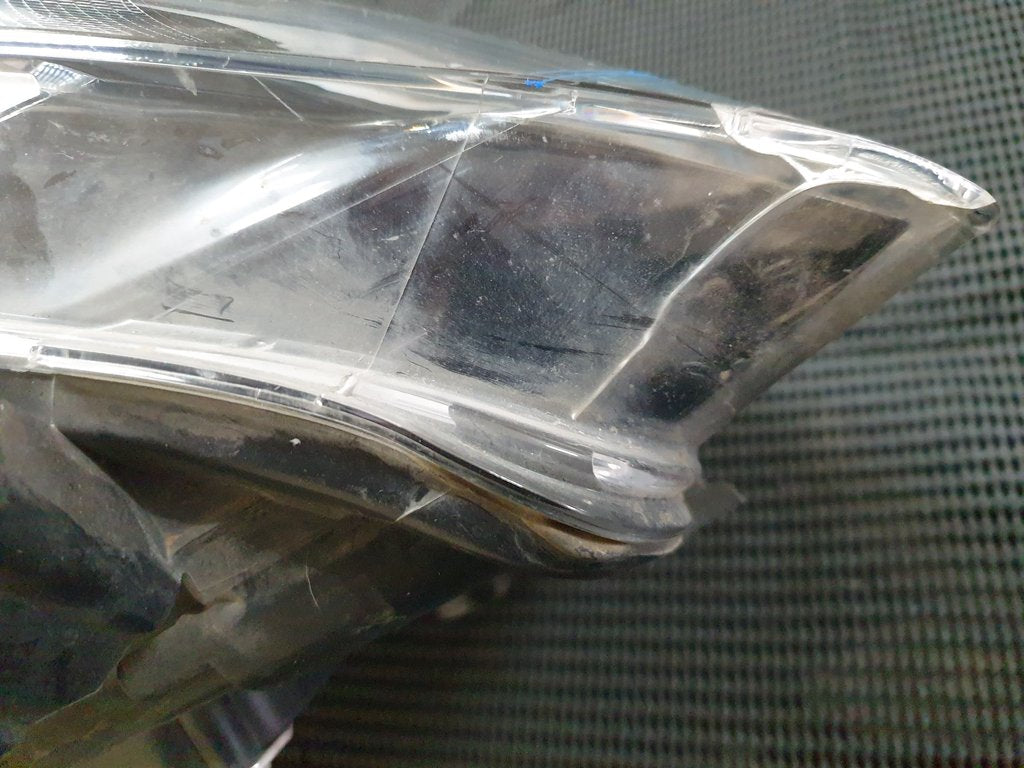 Renault Clio IV Left Headlight