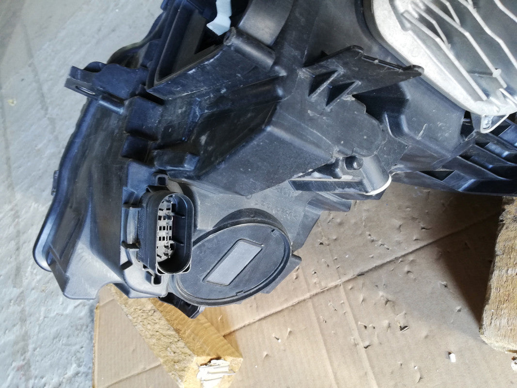 Mercedes-Benz CLA W117 Left Headlight