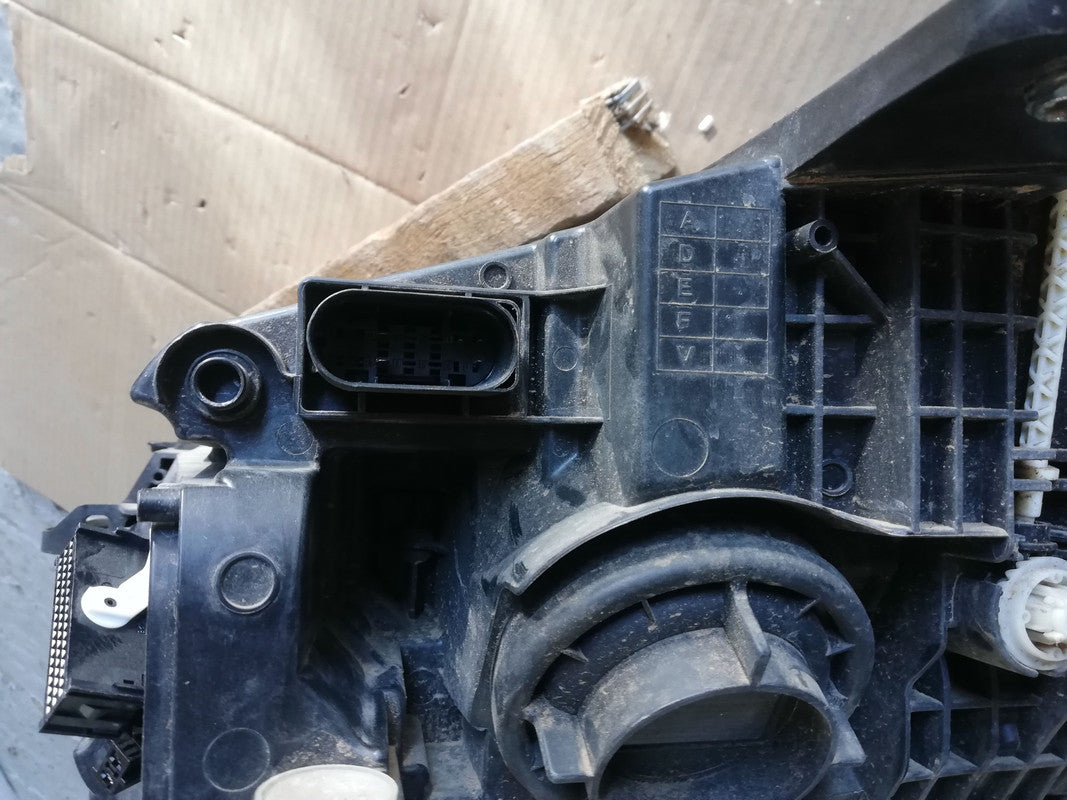 Mercedes-Benz C-Class W205 Right Headlight