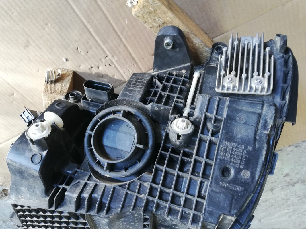 Mercedes-Benz C-Class W205 Right Headlight