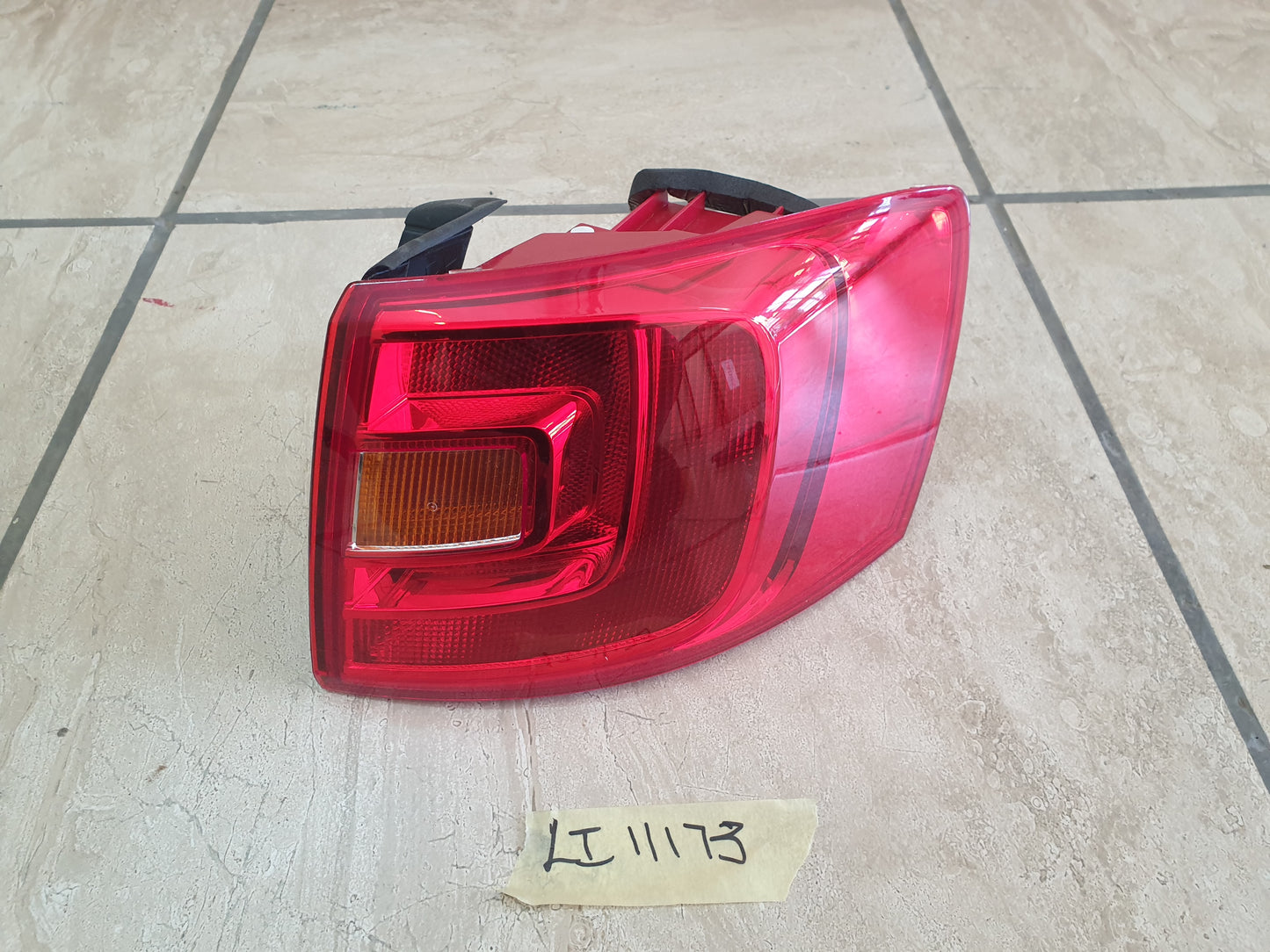 Volkswagen Jetta 6 Right Taillight