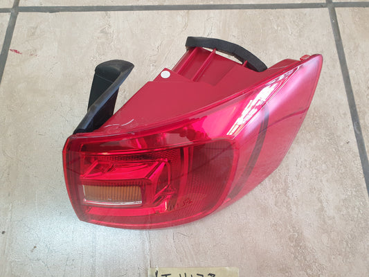 Volkswagen Jetta 6 Right Taillight
