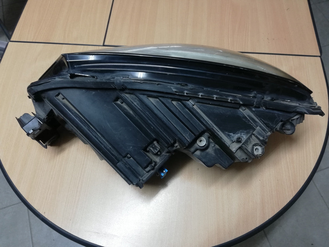 Mercedes-Benz GLE W166 Right Headlight