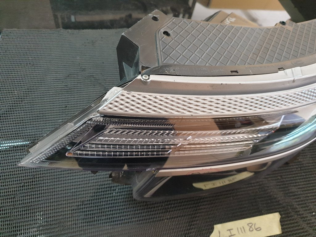 KIA Seltos 2018, 2019, 2020, 2021, 2022, 2023 Left Headlight
