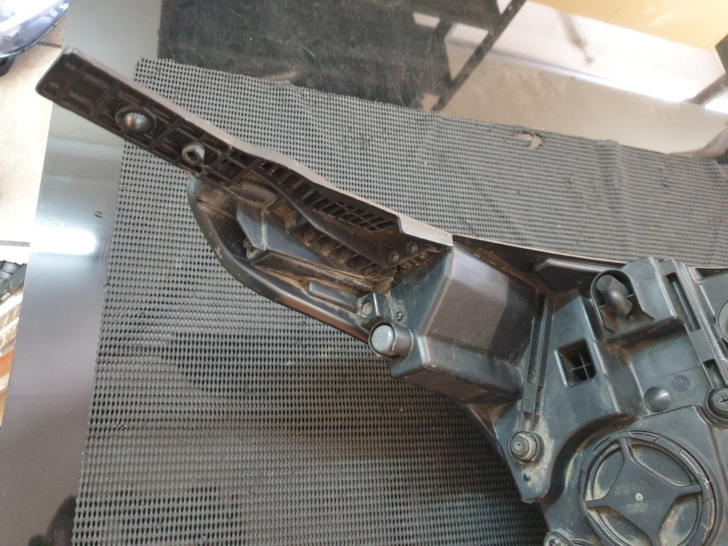 KIA Seltos 2018, 2019, 2020, 2021, 2022, 2023 Left Headlight