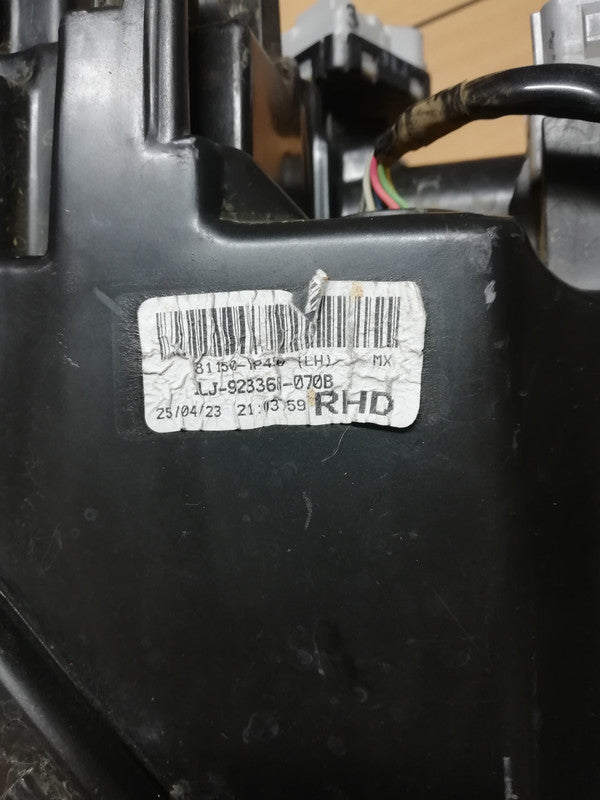 Toyota Hilux Legend Left Headlight