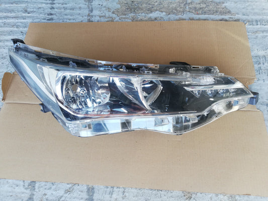 Original Used Toyota Corolla Quest Right Headlight