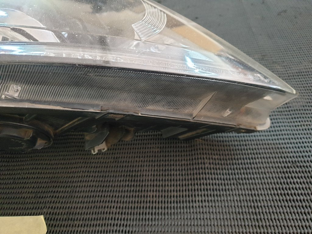 KIA Sportage 2012 Right Headlight