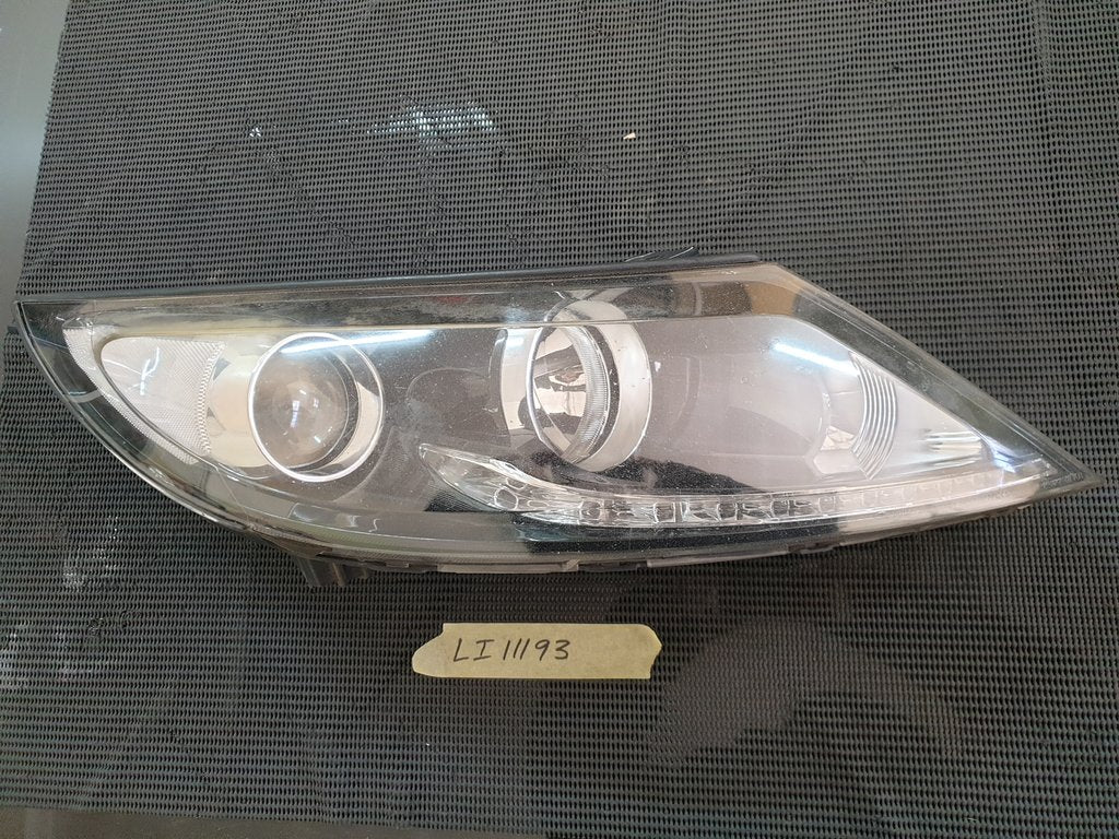 KIA Sportage 2012 Right Headlight