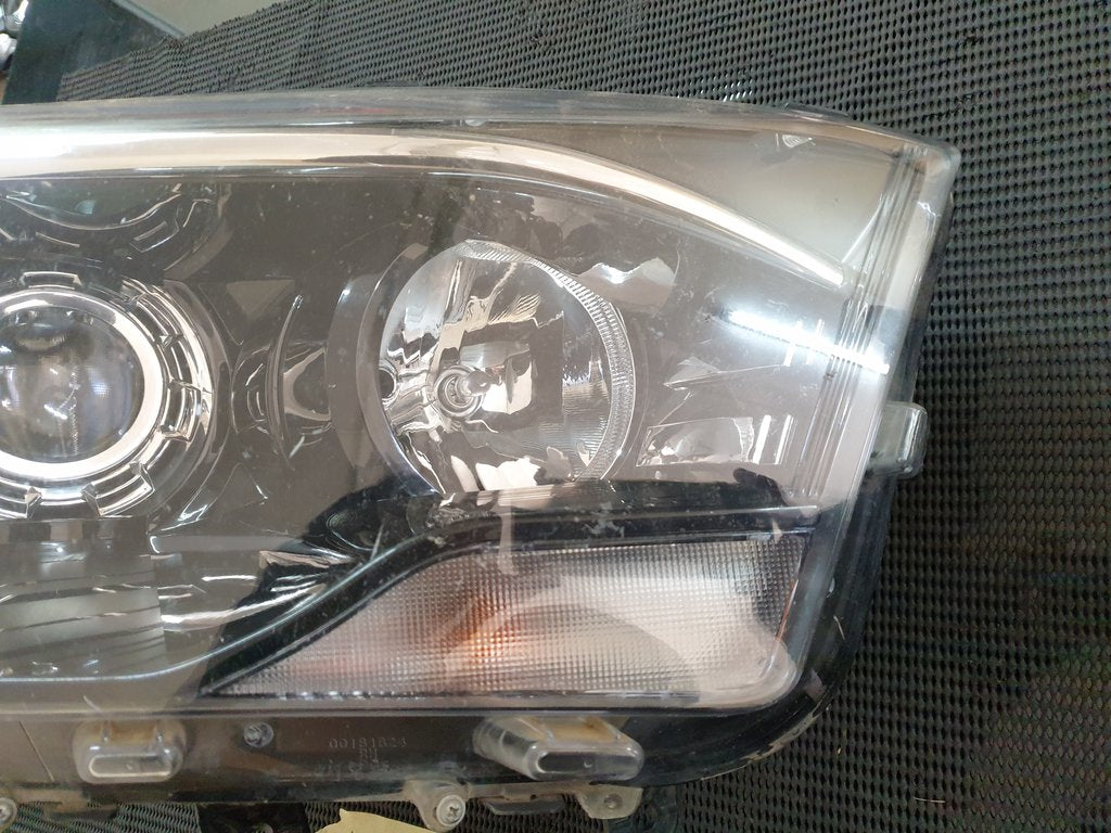 Mahindra Scorpio 2022 Right Headlight