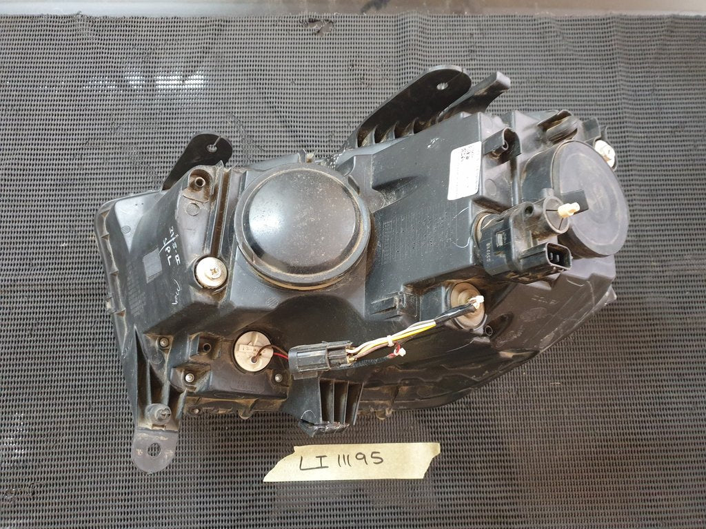 Mahindra Scorpio 2022 Right Headlight