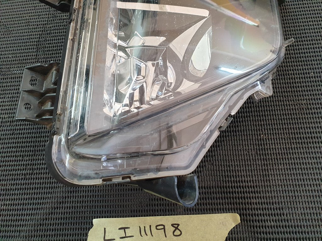 Mitsubishi Triton Right Headlight