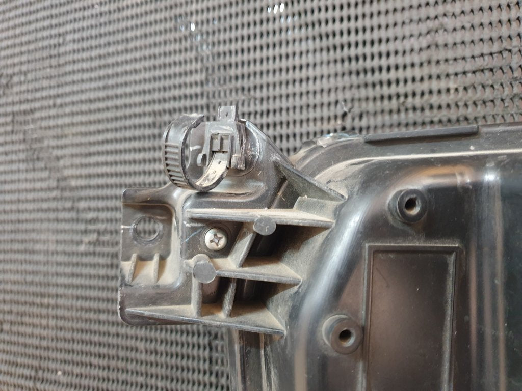 Mitsubishi Triton Right Headlight