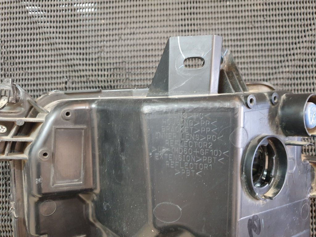 Mitsubishi Triton Right Headlight