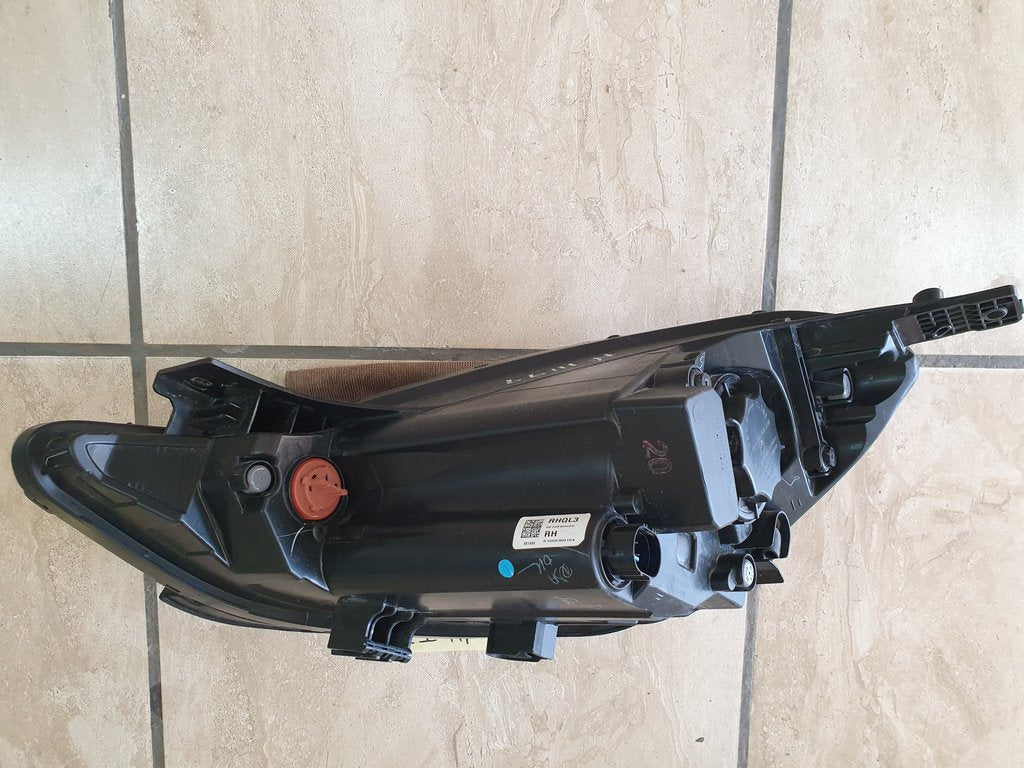 Hyundai I20 Right Headlight