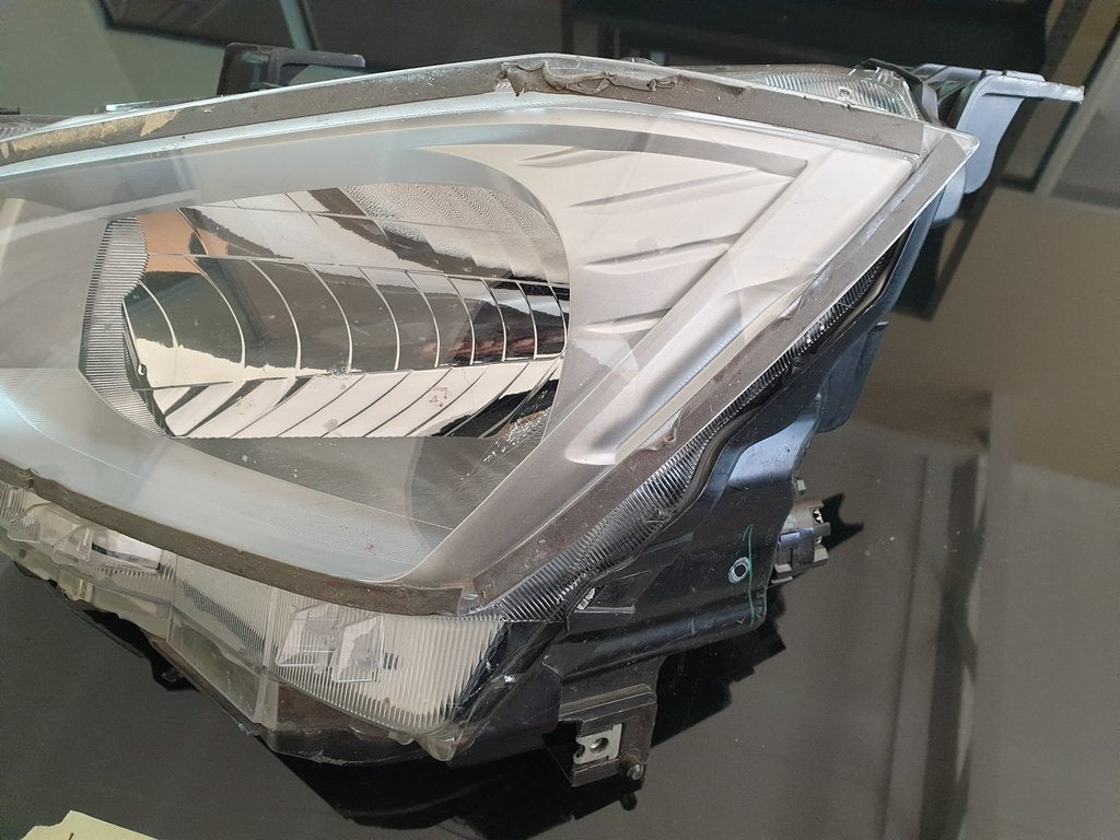Isuzu D-Max Left Headlight