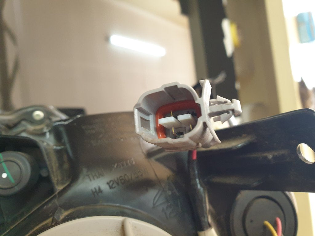 Isuzu D-Max Left Headlight