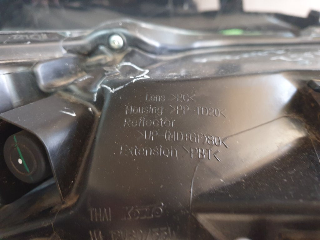 Isuzu D-Max Left Headlight