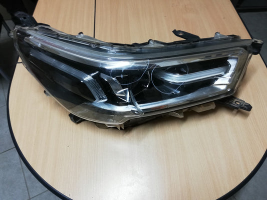Toyota Hilux 2021, 2022, 2023 Right Headlight