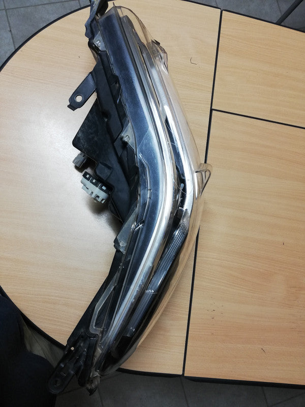 Toyota Hilux 2021, 2022, 2023 Right Headlight