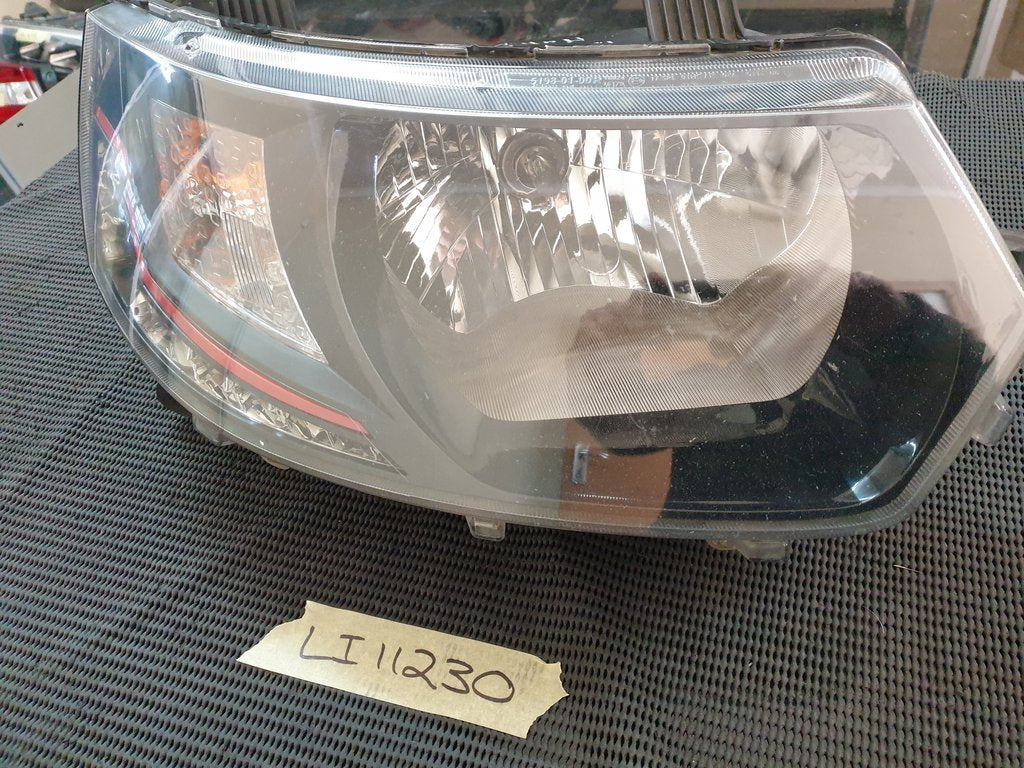 Mahindra KUV100 2016, 2017, 2018, 2019, 2020, 2021, 2022 Right Headlight