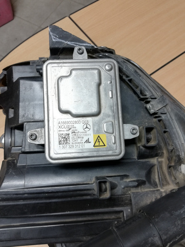 Mercedes-Benz C-Class W204, 2011 Right Headlight