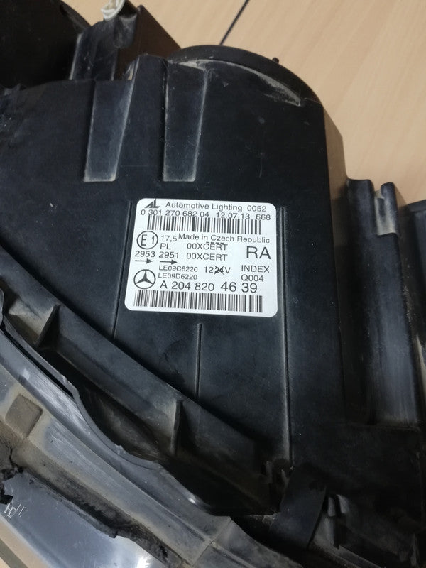 Mercedes-Benz C-Class W204, 2011 Right Headlight