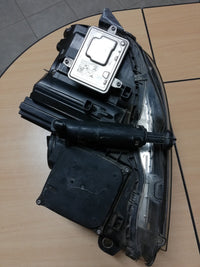 Mercedes-Benz C-Class W204, 2011 Right Headlight