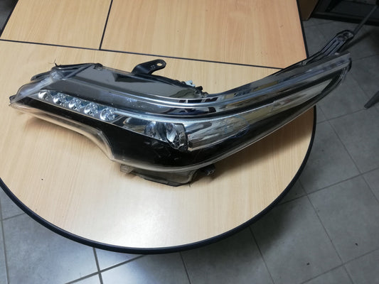 Toyota Fortuner Left Headlight