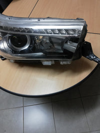 Toyota Hilux Right Headlight