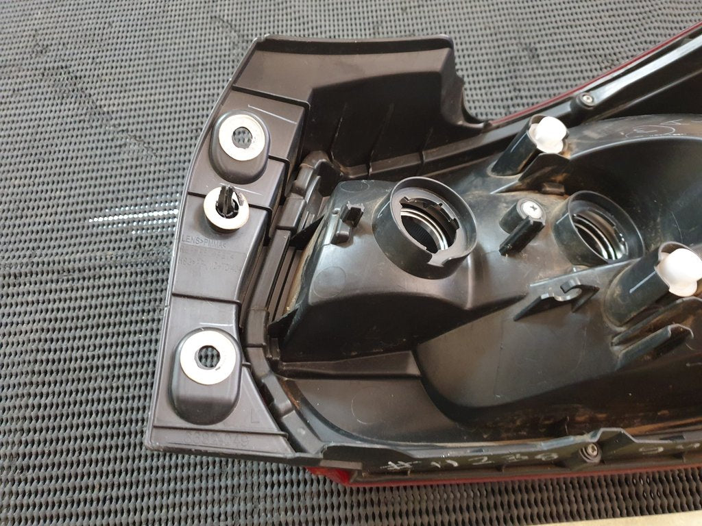 Suzuki S-Presso Left Taillight