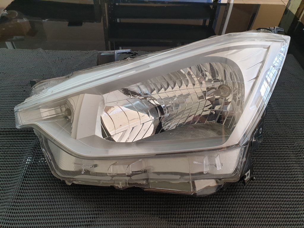 Isuzu D-Max Left Headlight