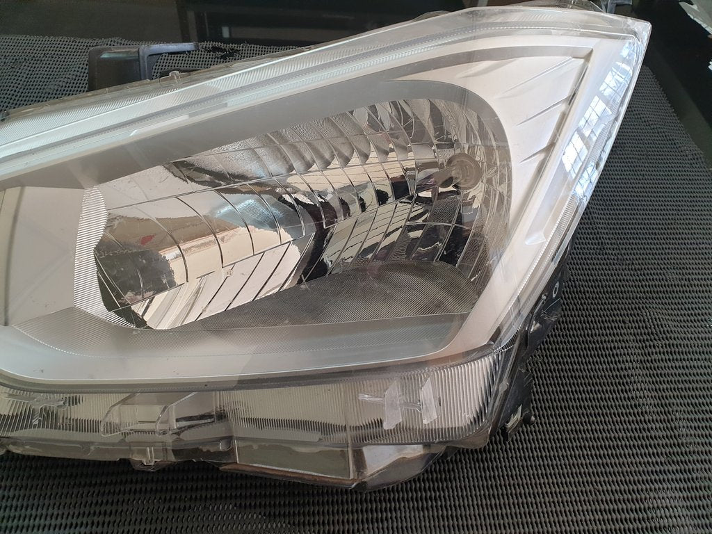 Isuzu D-Max Left Headlight