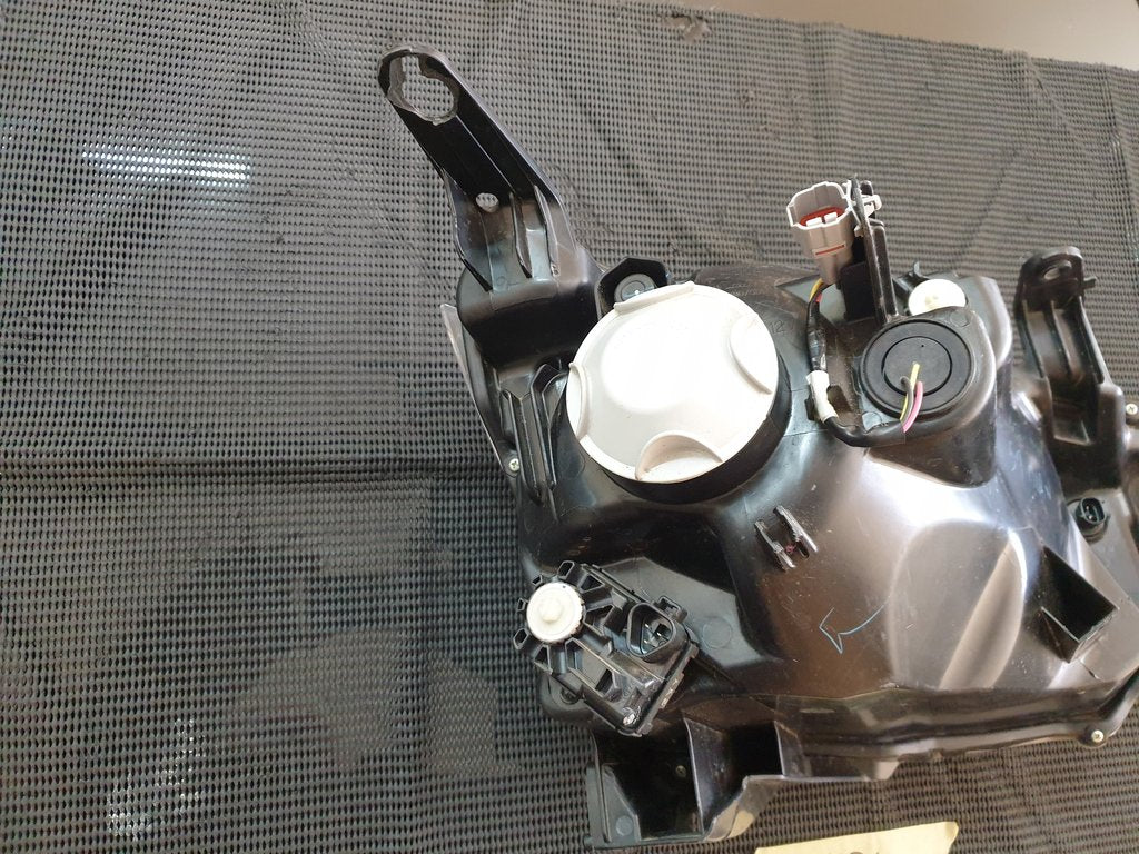 Isuzu D-Max Left Headlight