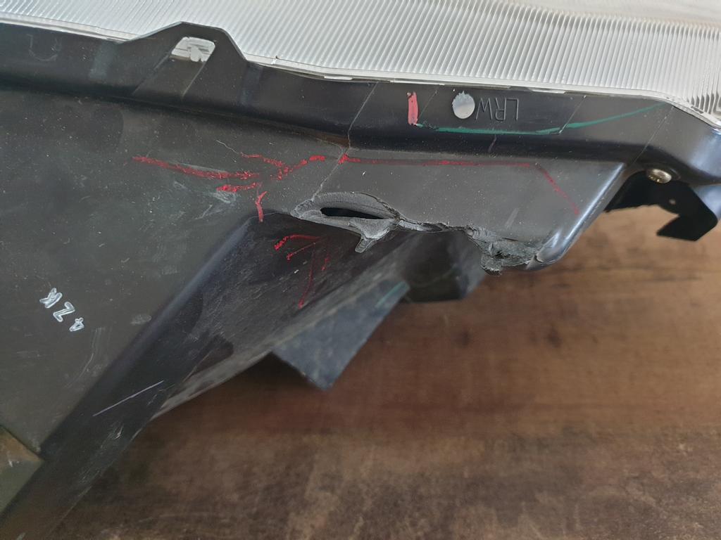 Original Used Isuzu D-Max Left Headlight
