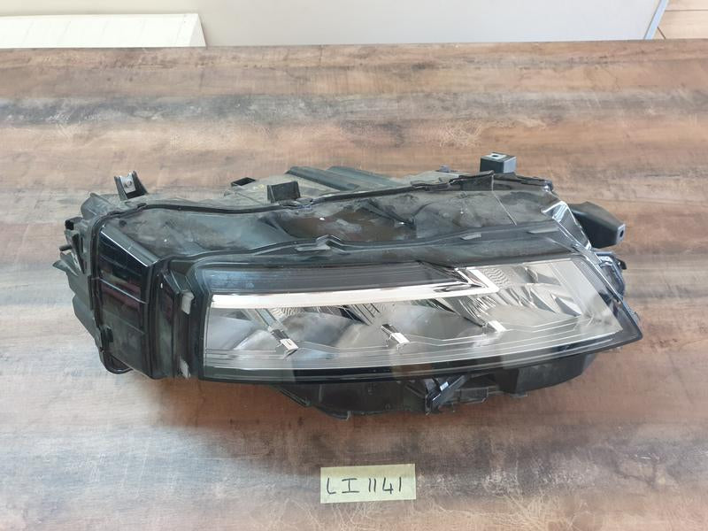 Original Used Nissan X-Trail Right Headlight