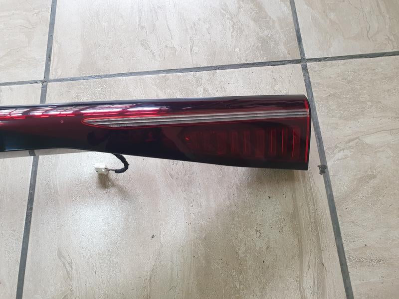 Original Used Omoda C5 2025 Tailgate Centre Light