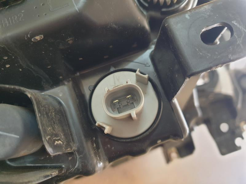 Original Used Suzuki Baleno Toyota Starlet Left Headlight