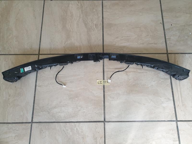 Original Used Omoda C5 2025 Tailgate Centre Light