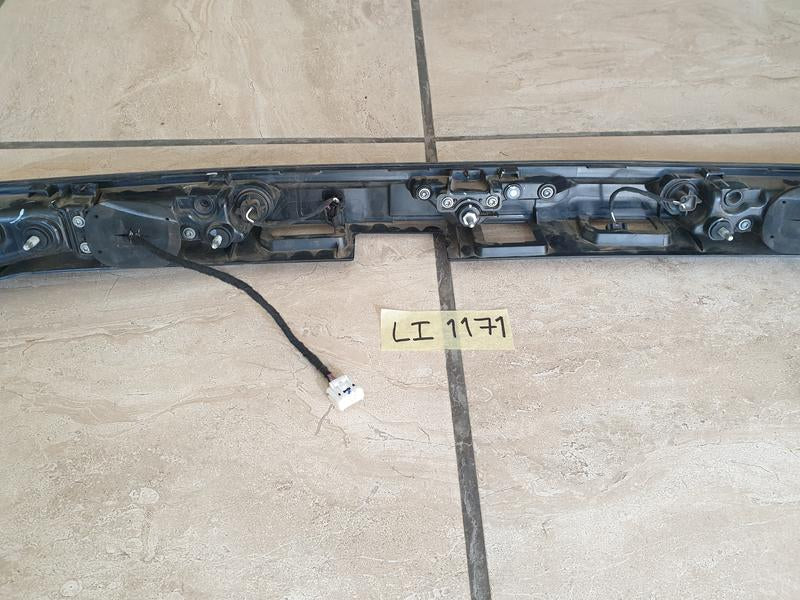 Original Used Omoda C5 2025 Tailgate Centre Light
