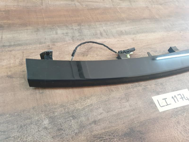 Original Used Land Rover Range Rover Evoque Tailgate Centre Brake Light