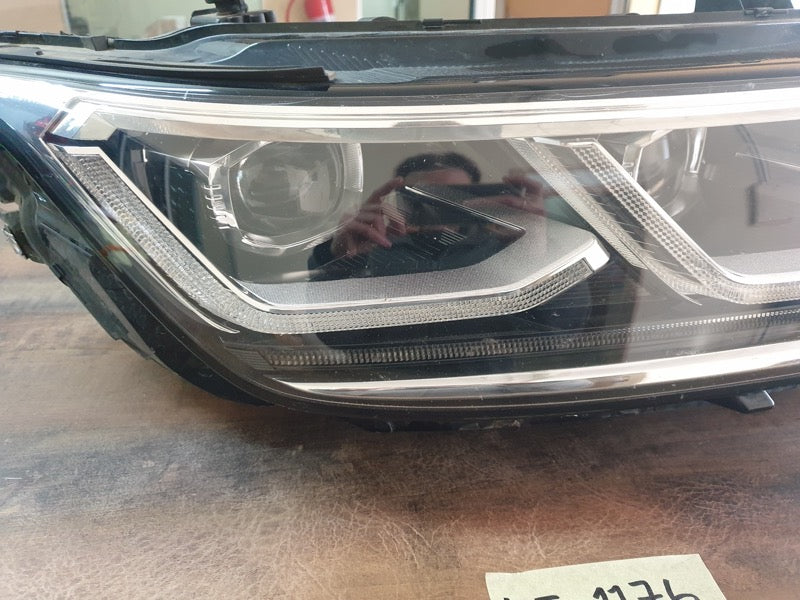 Original Used Volkswagen Tiguan Allspace Right Headlight