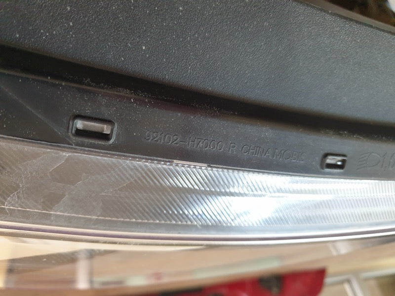 Original Used Kia Pegas Right Headlight