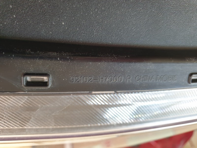Original Used Kia Pegas Right Headlight