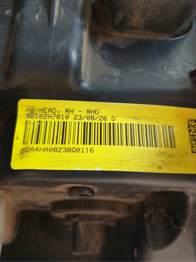 Original Used Kia Pegas Right Headlight
