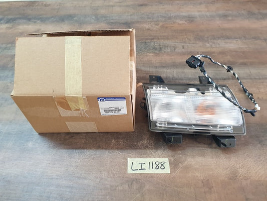 Original New Jeep Wrangler 2021 Right Front Indicator Light