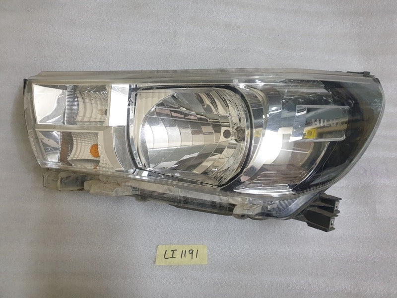 Original Used Toyota Hilux Left Headlight