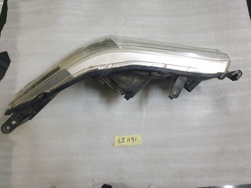 Original Used Toyota Hilux Left Headlight